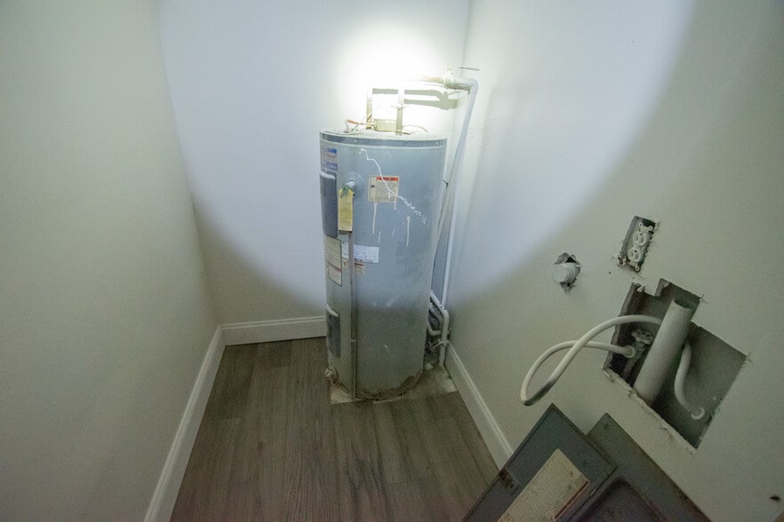 More Photos Of 3425 Martin Ave, Greensboro Apartments For Sale