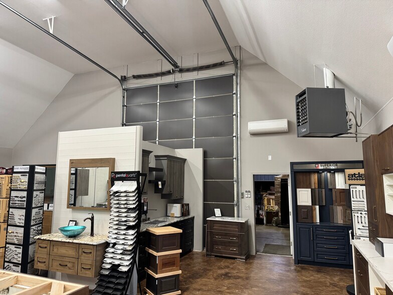 More Photos Of 160 Kelly Rd, Kalispell Flex For Lease