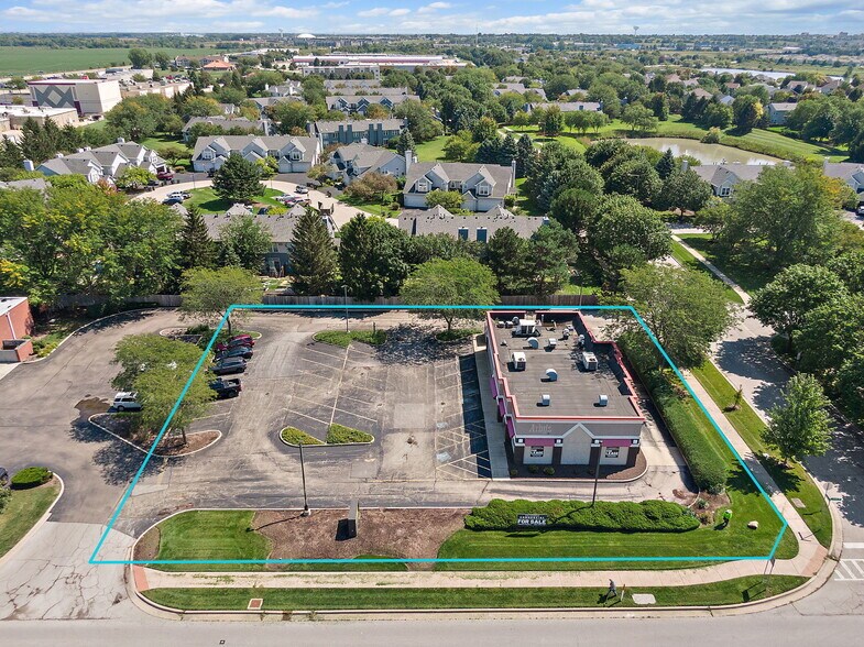 Primary Photo Of 240 Douglas Rd, Oswego Fast Food For Sale