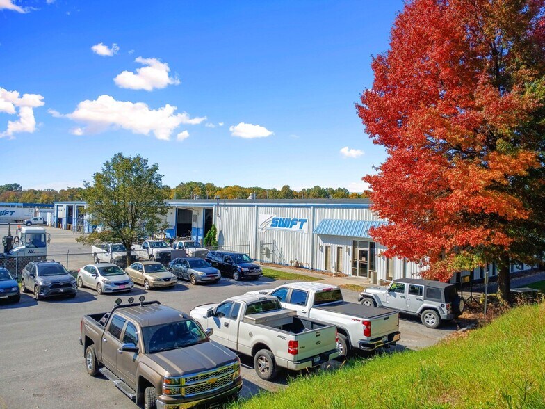 More Photos Of 818 Corning Way, Martinsburg Truck Terminal For Lease