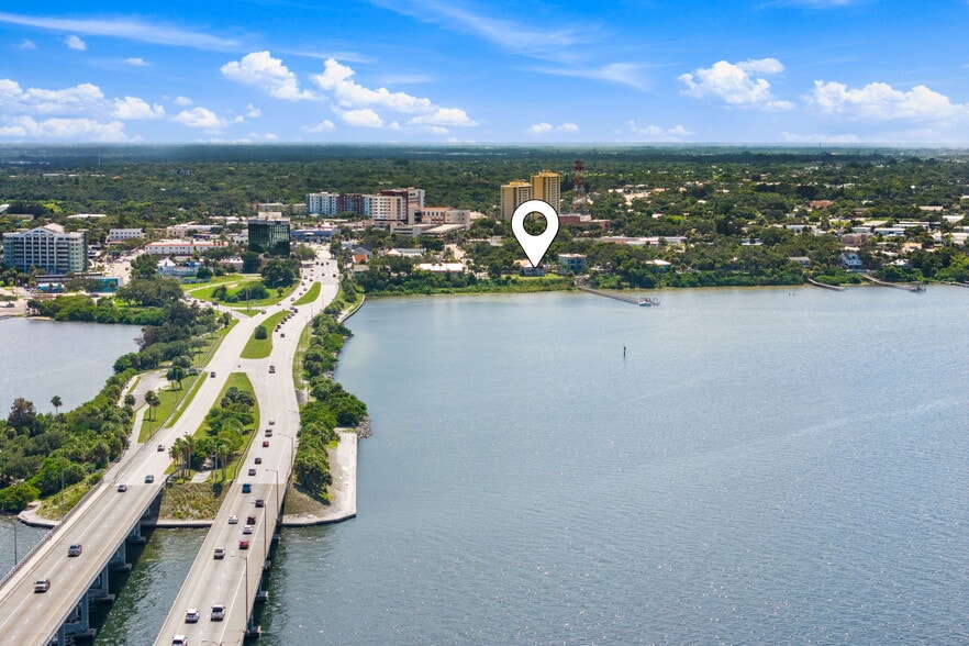 More Photos Of 1811 Riverview Dr, Melbourne Office Residential For Sale