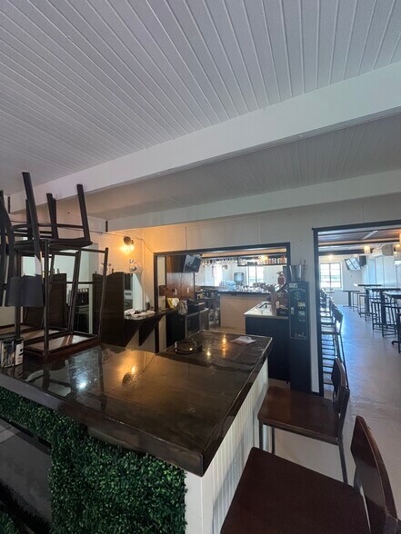 More Photos Of 3503 Us-301, Ellenton Restaurant For Lease