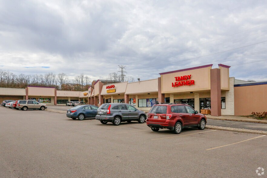 More Photos Of 7255-7275 Dixie Hwy, Fairfield Storefront For Sale