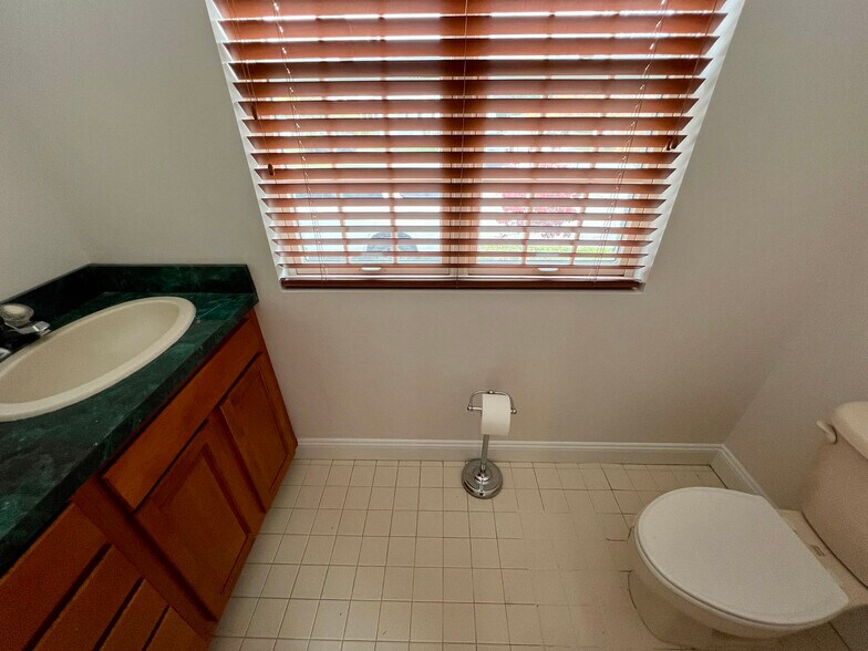 More Photos Of 403 W Pennsylvania Ave, Towson Office Residential For Sale