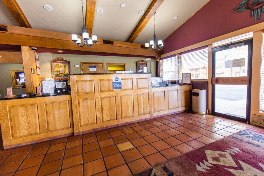 More Photos Of 1765 S Main St, Las Cruces Hotel For Sale