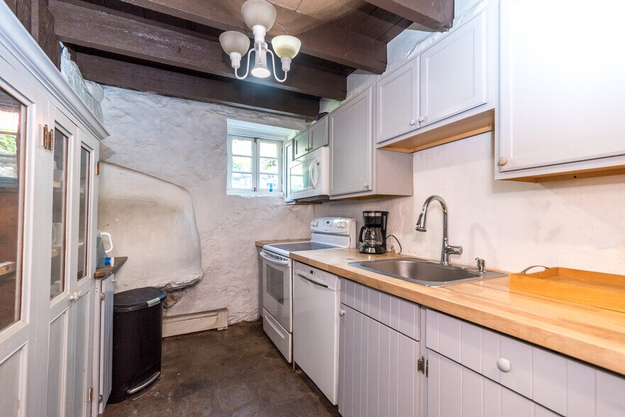 More Photos Of 157 County Road 519, Phillipsburg Office Residential For Sale