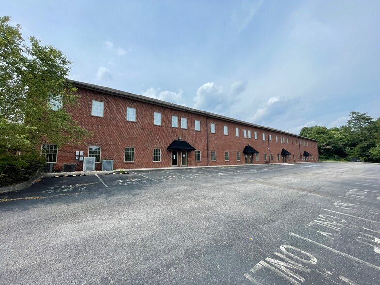 Primary Photo Of 430 Montbrook Ln, Knoxville Office For Sale