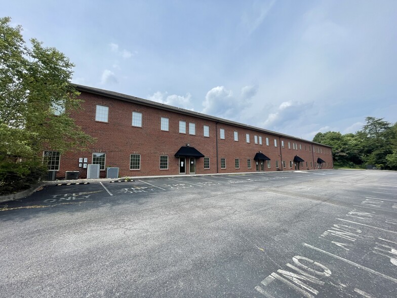 Primary Photo Of 430 Montbrook Ln, Knoxville Office For Sale