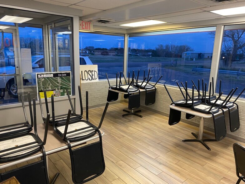 More Photos Of 1307 Castle Rock St, Quinter Freestanding For Sale