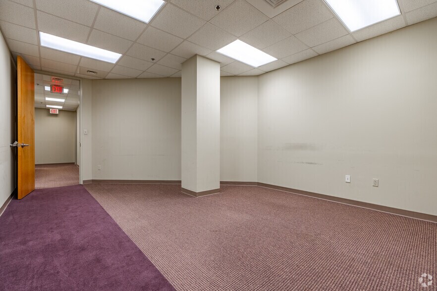 More Photos Of 105 W Capitol Ave, Little Rock Office For Sale