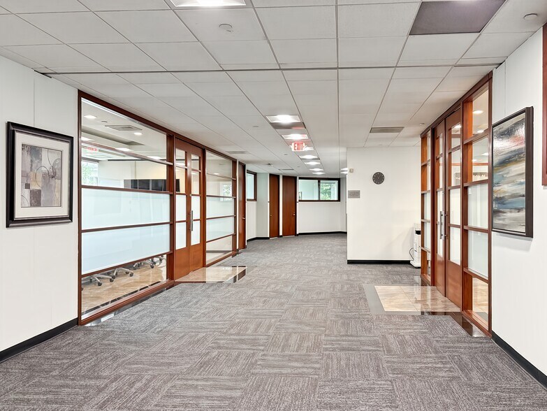 More Photos Of 200 Page Mill Rd, Palo Alto Coworking Space