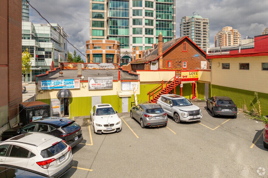 More Photos Of 4550 Kingsway, Burnaby General Retail For Sale