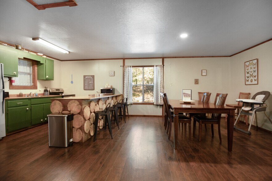 More Photos Of 122 Ouachita River Haven Rd, Pencil Bluff Hotel For Sale