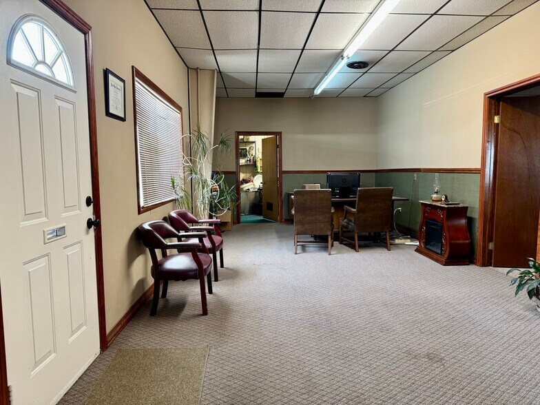 More Photos Of 208 Solida Rd, South Point Office For Sale
