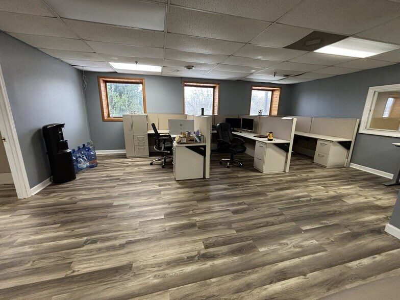 More Photos Of 1010 N 4th St, Miamisburg Warehouse For Sale