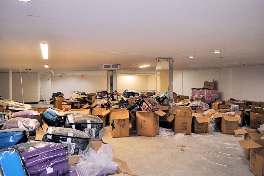 More Photos Of 130 E 2nd St, Calexico Storefront Retail Office For Sale