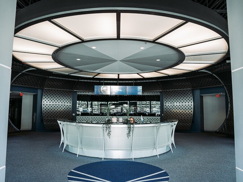 More Photos Of 190 Bluegrass Valley Pky, Alpharetta Office For Lease