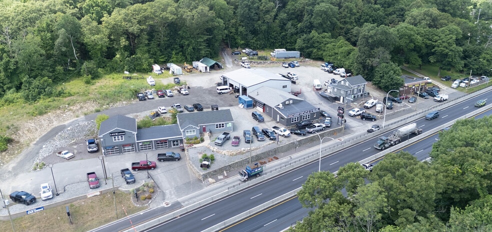 More Photos Of 1097 Eddie Dowling Hwy, North Smithfield Service Station For Sale