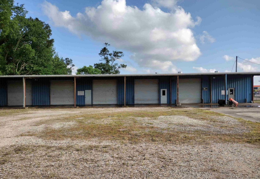 Primary Photo Of 3746 N 16th St, Orange Industrial For Sale