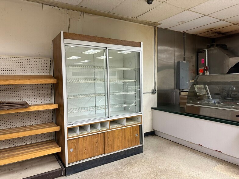 More Photos Of 31 N Main St, Sherburne Supermarket For Sale
