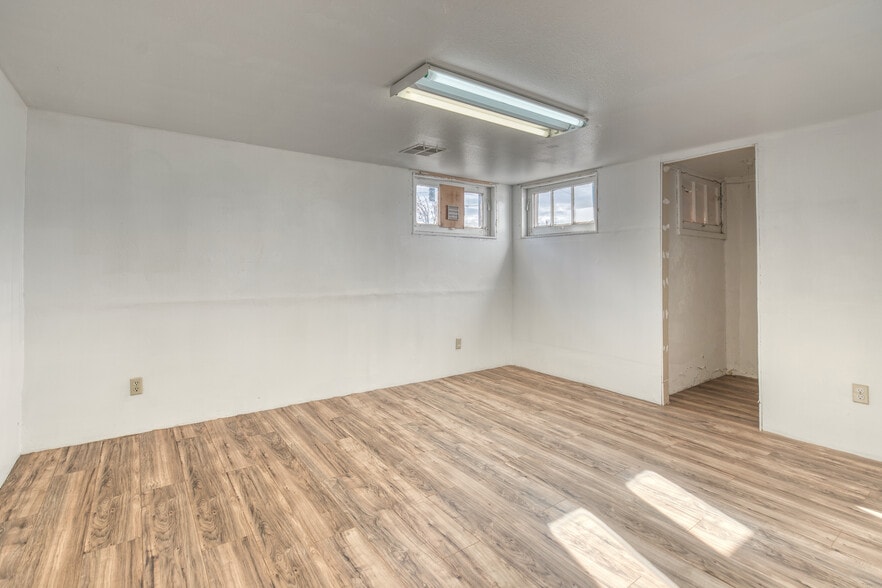 More Photos Of 235 W Idaho Ave, Ontario Office Residential For Sale