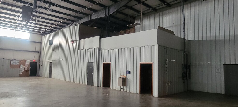 More Photos Of 26455 Newbanks Rd, Abingdon Distribution For Sale