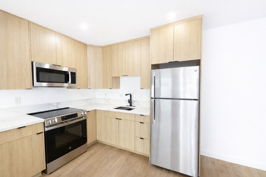 More Photos Of 12527 Cranbrook Ave, Hawthorne Apartments For Sale