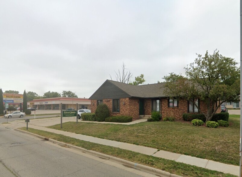 More Photos Of 2100 W Court St, Janesville Freestanding For Sale