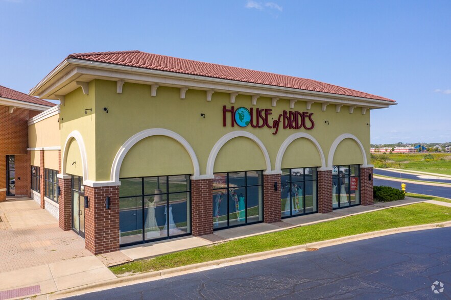 More Photos Of 9604 W 161st St, Orland Park Freestanding For Lease