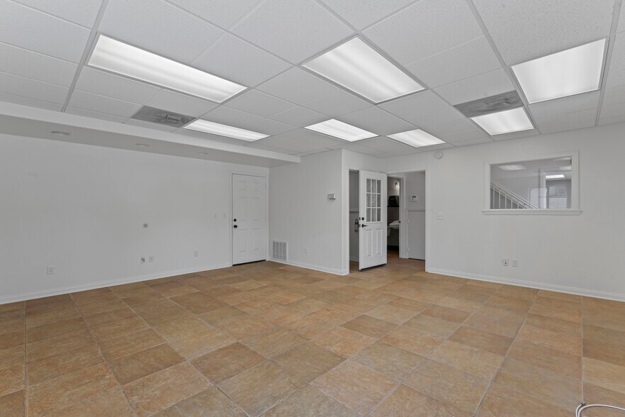 More Photos Of 31961 Hilltop Blvd, Running Springs Loft Creative Space For Sale