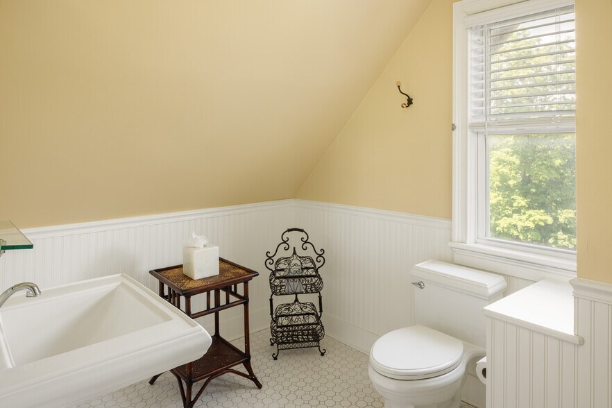 More Photos Of 4317 State Route 23, Hudson Hospitality For Sale