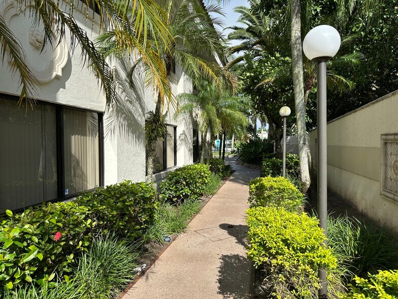 More Photos Of 685 Royal Palm Beach Blvd, Royal Palm Beach Medical For Sale