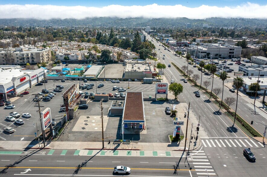More Photos Of 5560 Van Nuys Blvd, Sherman Oaks Service Station For Sale