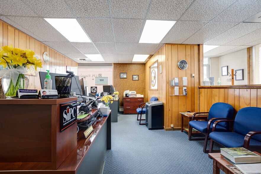 More Photos Of 101 W Victory Way, Craig Office For Sale