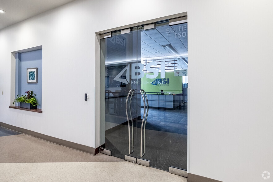 More Photos Of 221 3rd Ave SE, Cedar Rapids Unknown For Lease