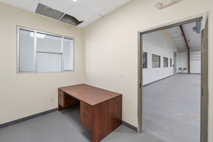 More Photos Of 4200 W Mile 3 Rd, Mission Food Processing For Sale