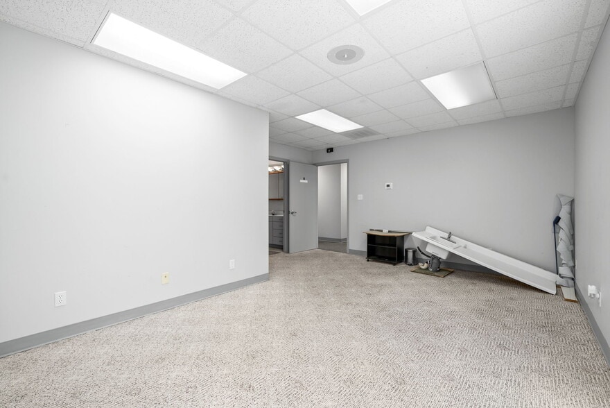 More Photos Of 311 W 9th St, Hopkinsville Medical For Lease