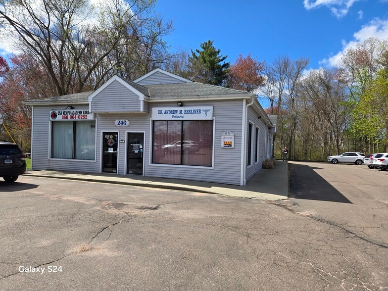 More Photos Of 246 E Main St, Clinton Storefront Retail Office For Sale