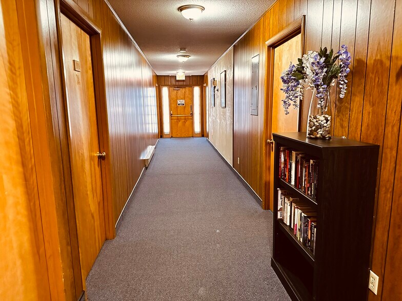 More Photos Of 107 E Main St, Bison Hotel For Sale