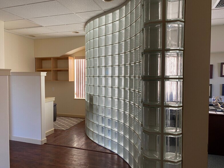 More Photos Of 173 Hoohana St, Kahului Office For Lease