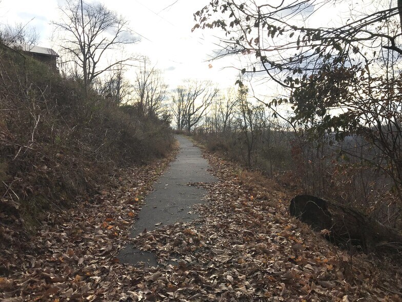 More Photos Of 7080 Dale Ridge Rd, Lancaster Convenience Store For Sale