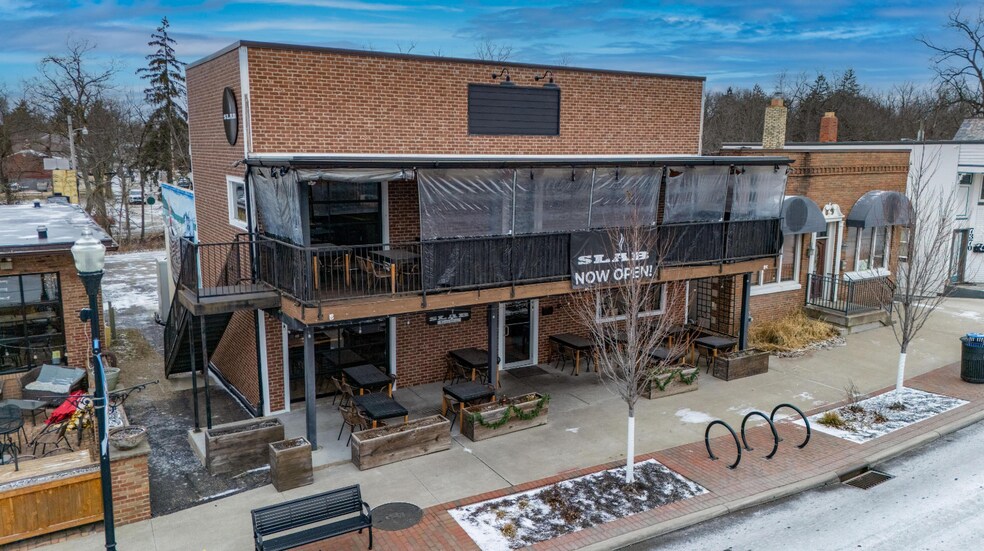 Primary Photo Of 7360 E Main St, Reynoldsburg Restaurant For Sale