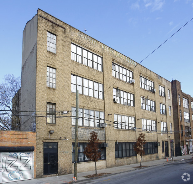 Primary Photo Of 47 Thames St, Brooklyn Flex For Lease