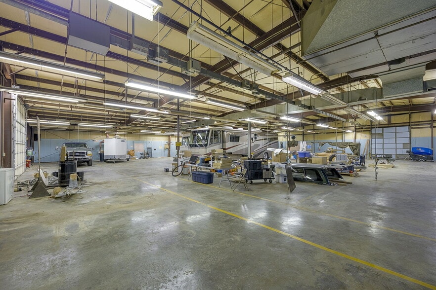 More Photos Of 30 US 25 Byp N, Greenville Manufacturing For Sale