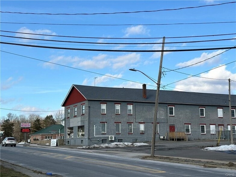 More Photos Of 15 W 1st St S, Fulton Freestanding For Sale