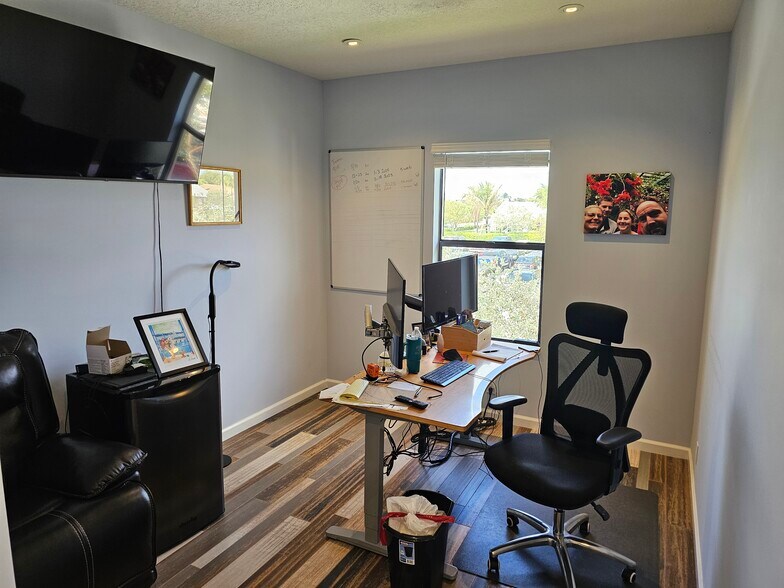 More Photos Of 725 N Hwy A1A, Jupiter Medical For Sale