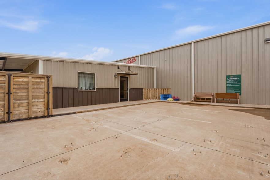 More Photos Of 5505 132nd st, Lubbock Industrial For Sale