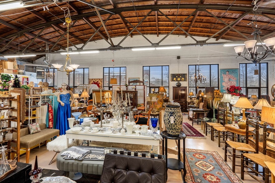 More Photos Of 47 S Main St, Ipswich Storefront Retail Residential For Sale