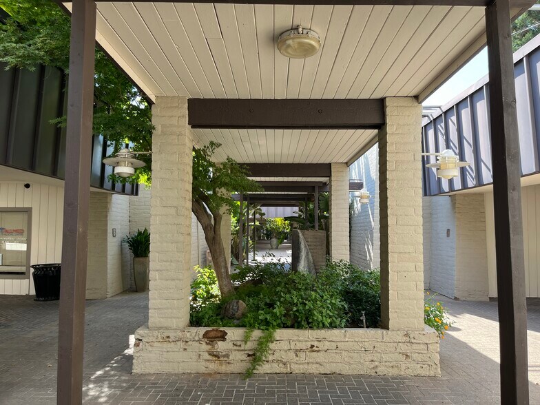 More Photos Of 701 Howe Ave, Sacramento Medical For Lease