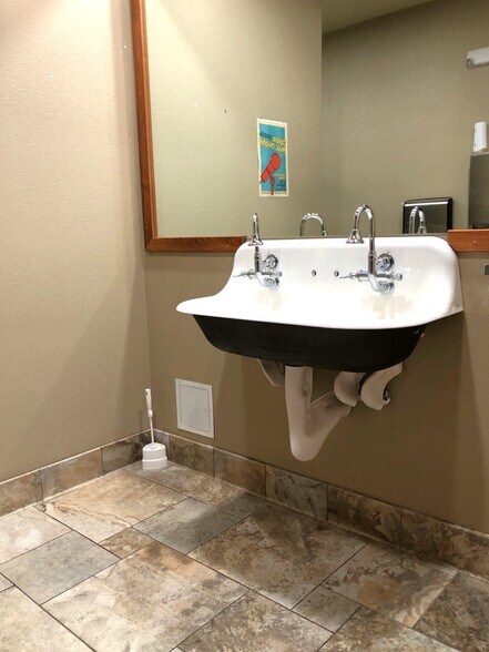 More Photos Of 2588 Highway 158, June Lake Storefront For Sale